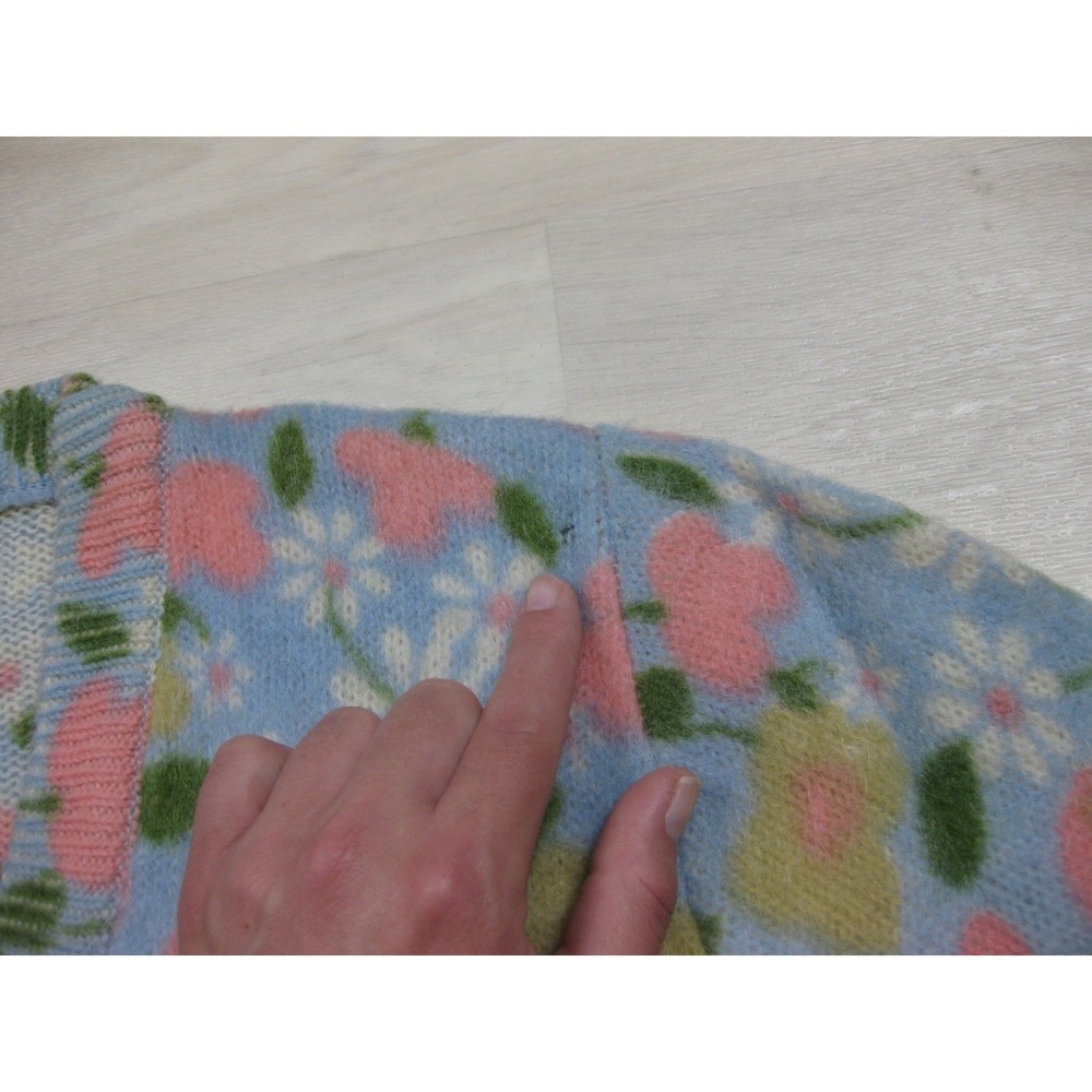 Vintage 60s Wool Groovy Floral Sweater Womens (M) V Neck Hippy Whimsical - Picture 6 of 10